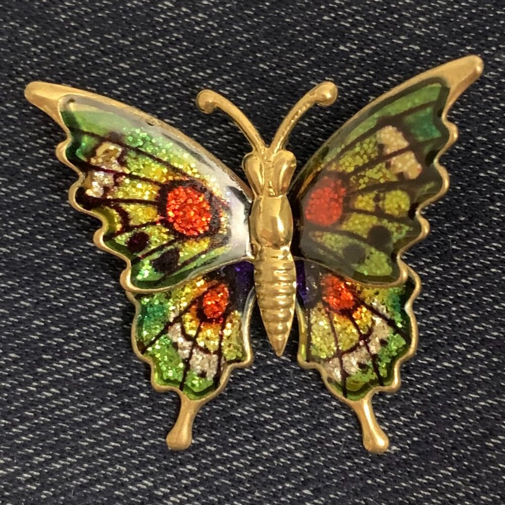 retro vintage butterfly pin    (costume jewelry)